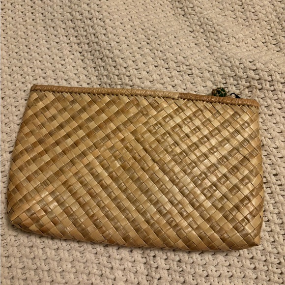 Lauhala clutch w zipper 9.5x6 inches brand new - Picture 3 of 3